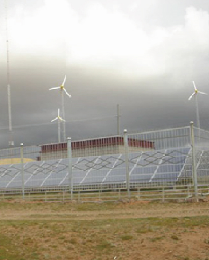 電力のない新疆における風力・太陽光ハイブリッドシステム